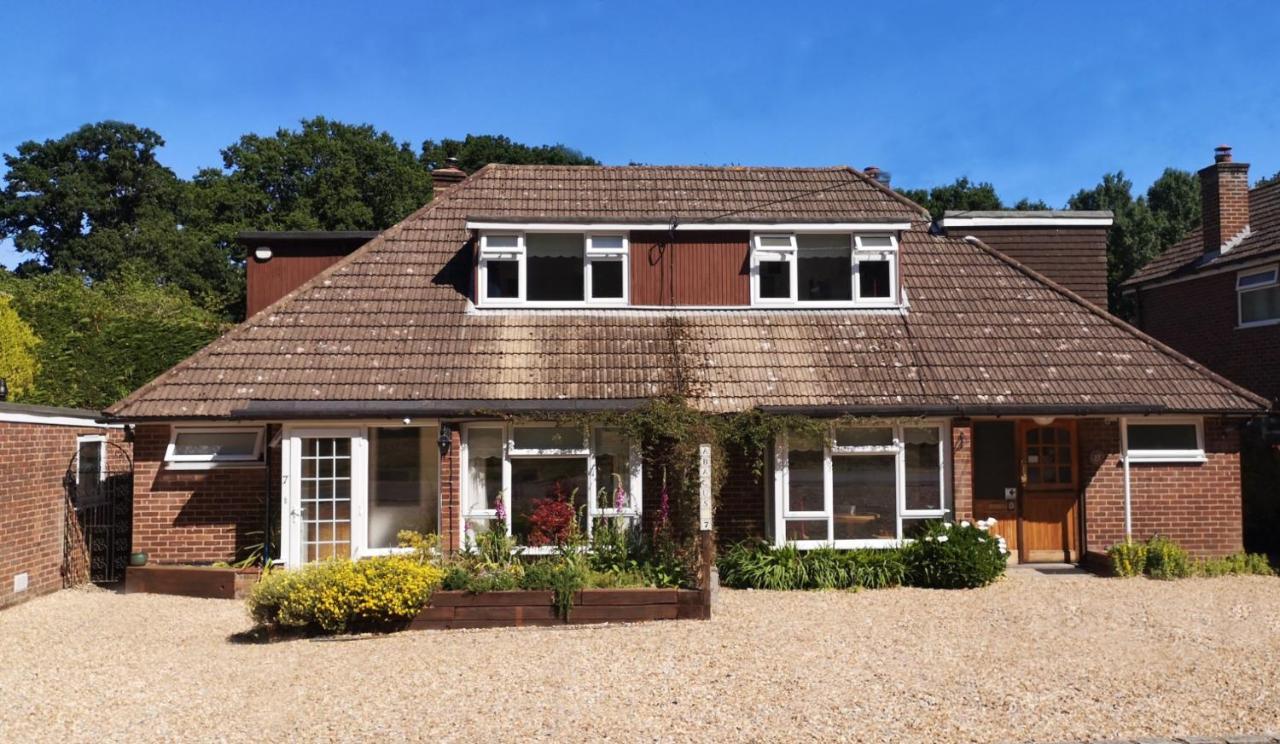 Abacus Bed And Breakfast, Blackwater, Hampshire Кемберлі Екстер'єр фото